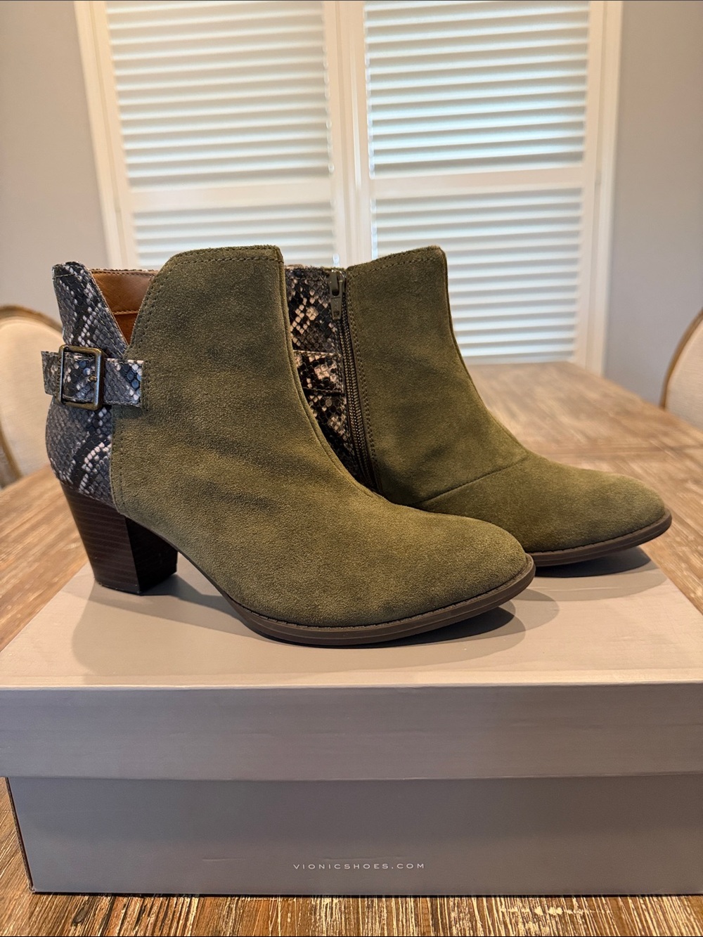 Vionic Olive Suede Ankle Boot with Snake-Print Accent Sz 8.5